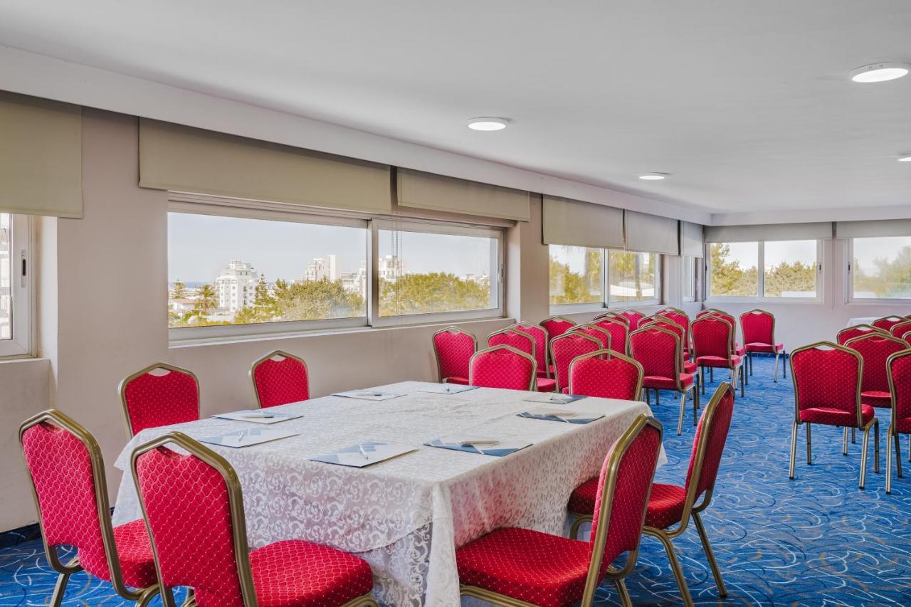 Uptown Bueyuek Anadolu Girne Hotel Buitenkant foto