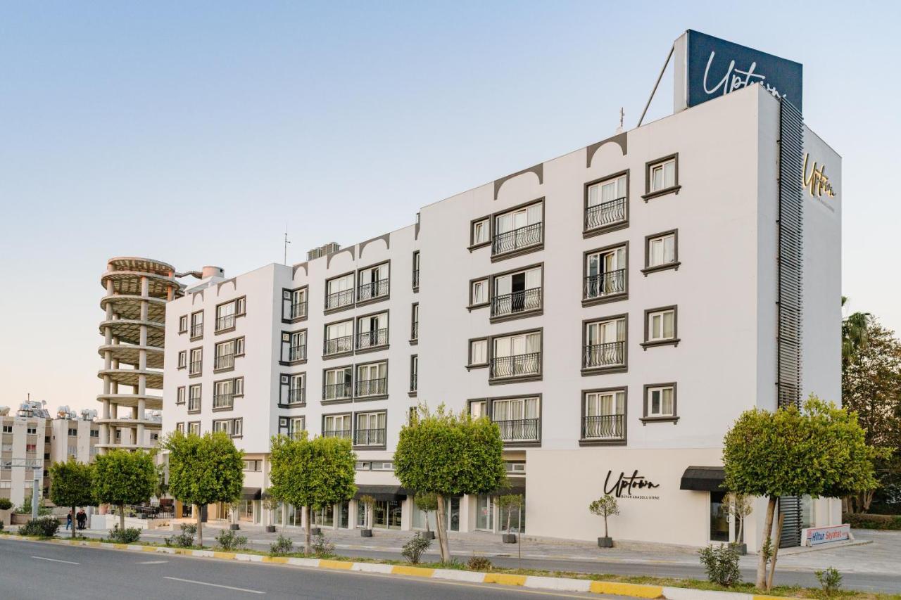 Uptown Bueyuek Anadolu Girne Hotel Buitenkant foto